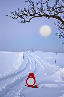 Stop 01 - C.Hillinger - auf - Array - Stop 01 - C.Hillinger - auf - Array -