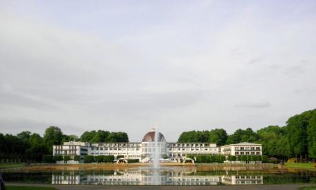 Bremen - Bürgerpark mit Parkhotel  - Wolfgang Bergter - Array auf Array - Array - 